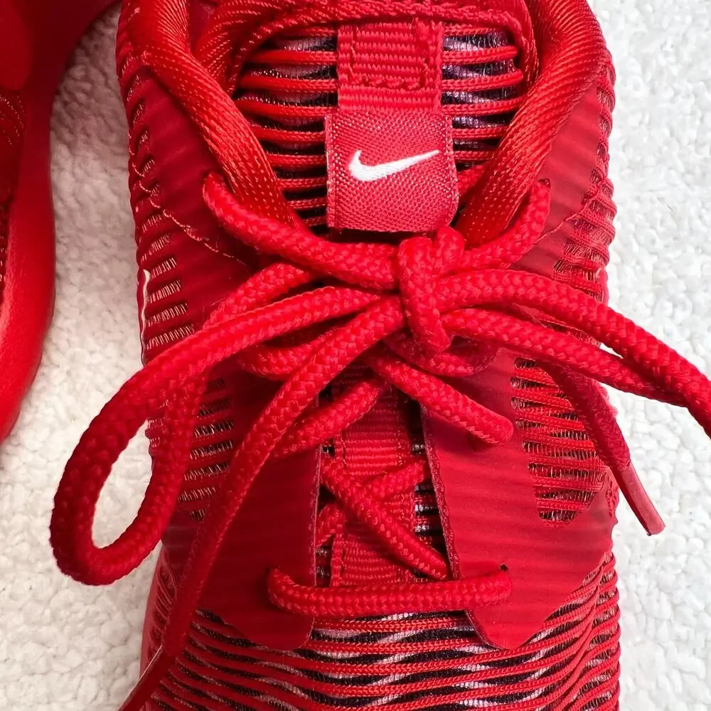 Nike Youth Sneakers Roshe One Flight Weight (GS) Red Stripped Shoes Size 6Y